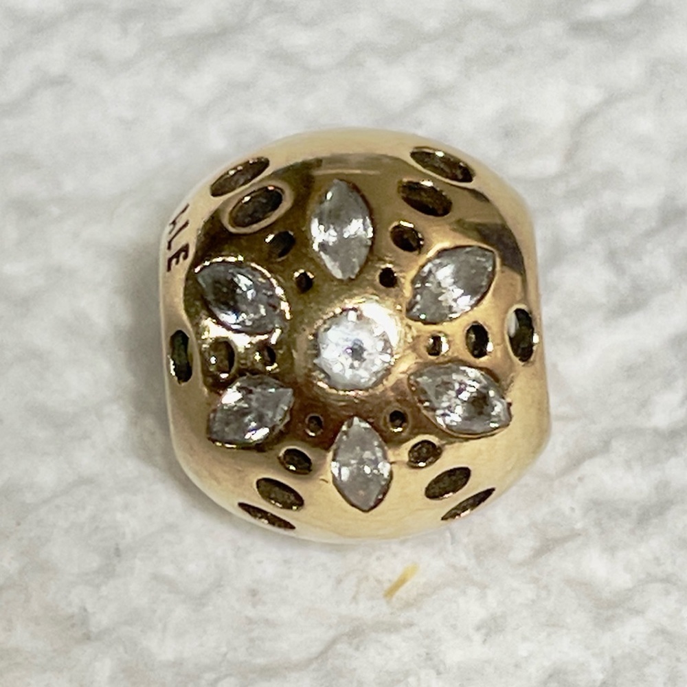 Pandora Solid 14k Gold Starlight Charm 585 Ale